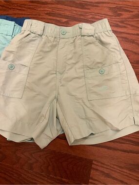 Light Khaki Cargo Shorts with Button Pockets